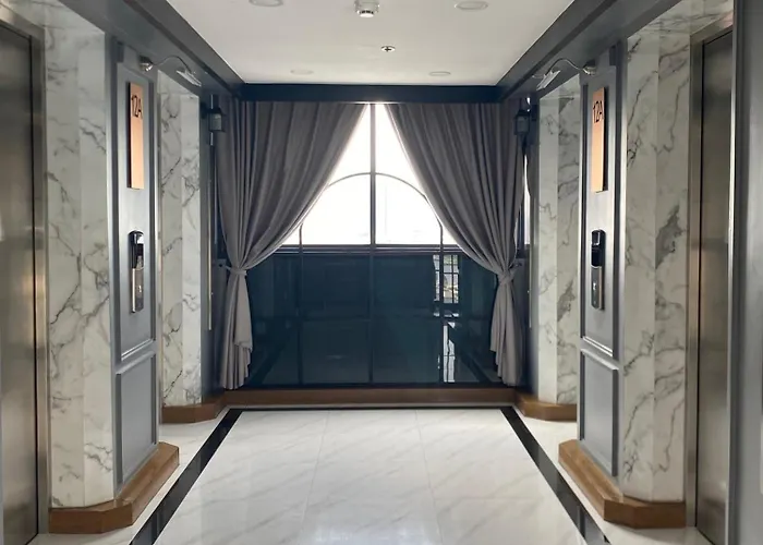 Chateau In Town Rama 8 By Zele *